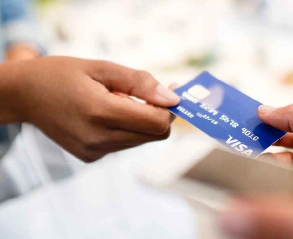 A medida que se acerca la temporada de fiestas, Visa identifica cinco fuerzas transformadoras que están redefiniendo la seguridad de los pagos globales